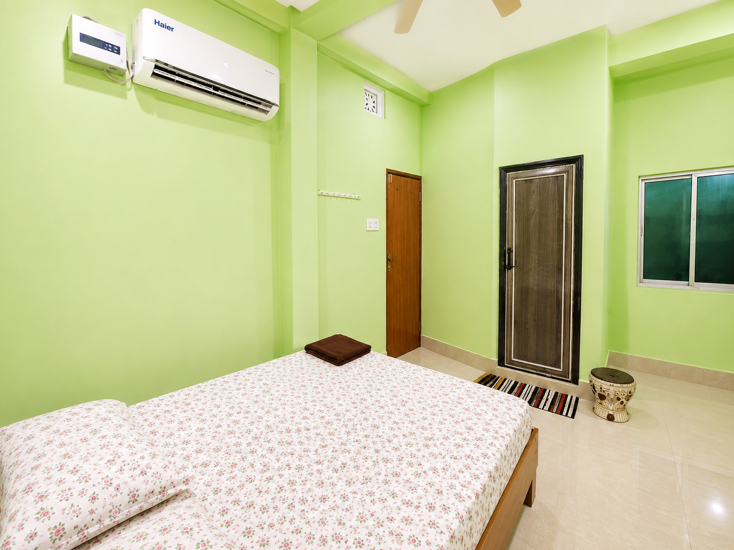 Bedroom 2, Goroomgo Grand Inn lodge Grand Raod Puri, Puri