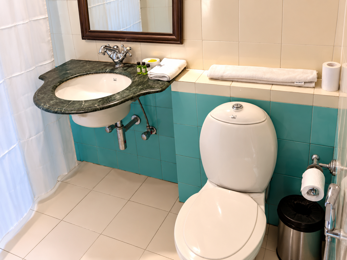 Bathroom 4, Khandwa Haveli – A Boutique Heritage Hotel, Jaipur, Jaipur