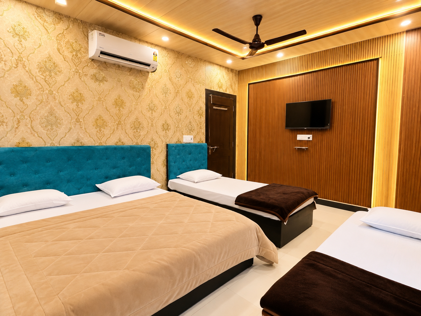 Bedroom 5, Goroomgo Pallav Guest House Ujjain, Ujjain