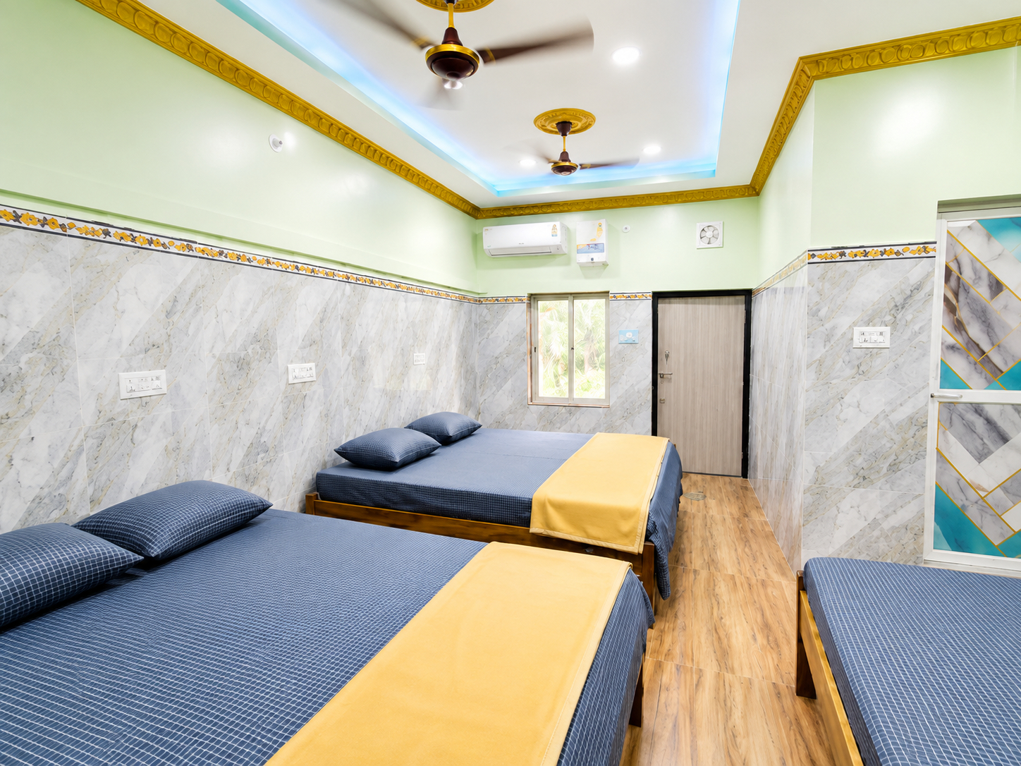 Bedroom 3, Goroomgo Grand Inn lodge Grand Raod Puri, Puri