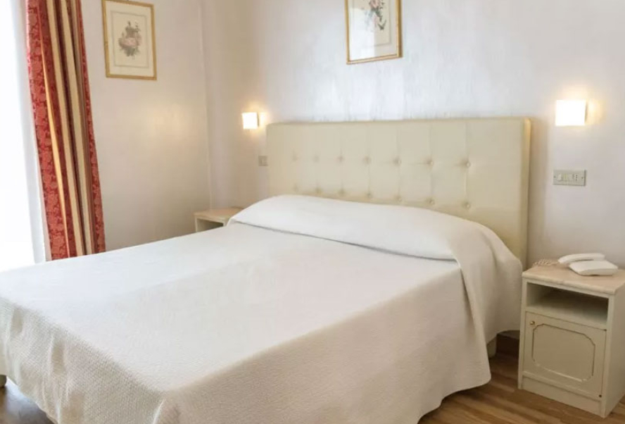 Bedroom 3, Hotel Vienna Ostenda, Rimini