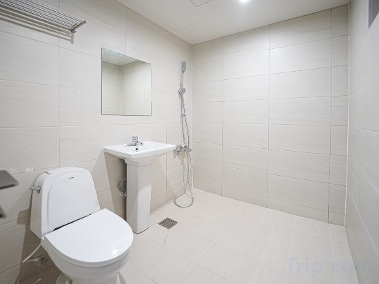 Others 2, Midpoint Guesthouse, Busanjin