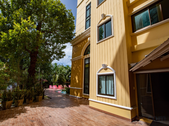 Hotel Exterior 2, ROYAL PINEAPPLE HOTEL | a welcome to wealth and good fortune, Mueang Krabi