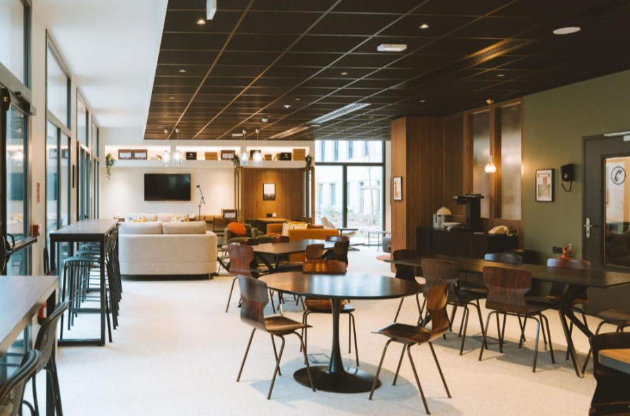 Lobby 4, Bikube Lyon, Rhône