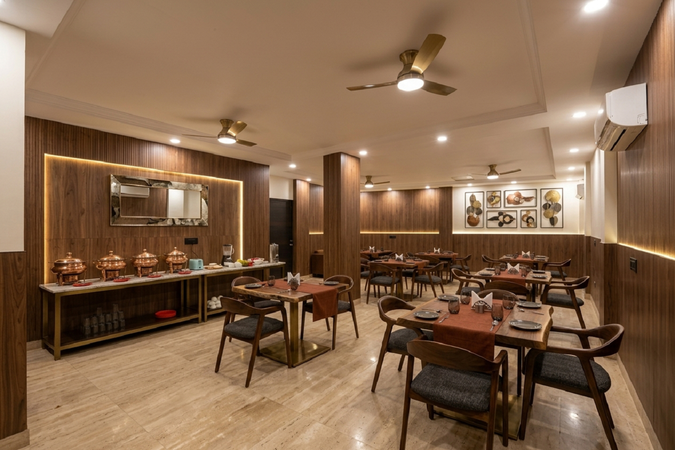 Food & Drinks 2, Hotel Classic Plaza at Delhi Airport, Delhi