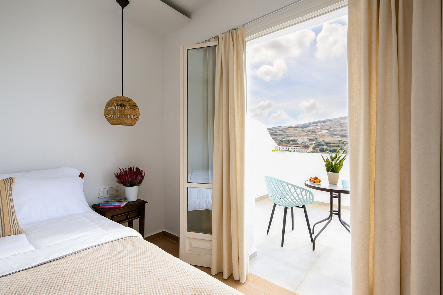 General view 4, Queen Bee, South Aegean