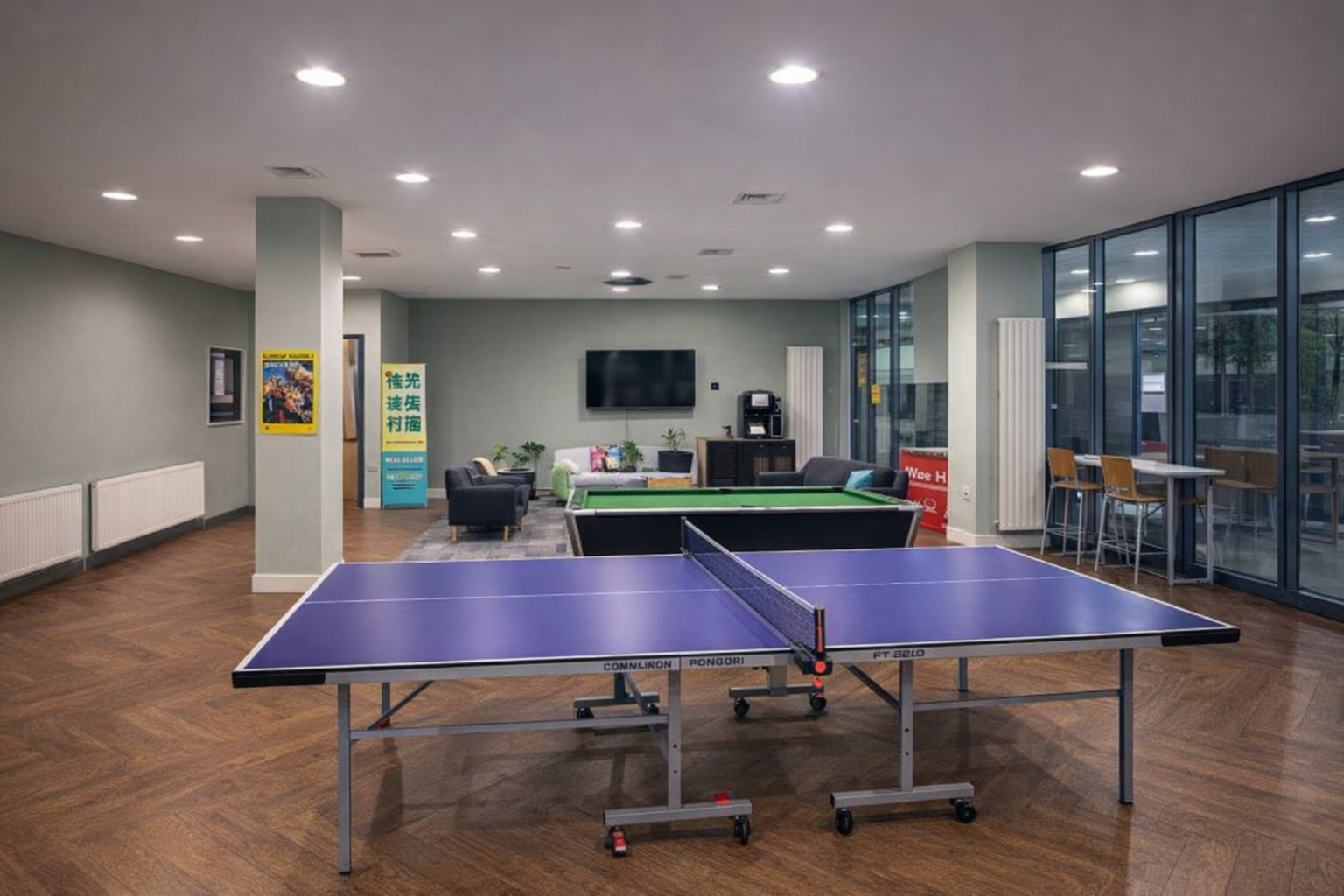 Lobby 5, Destiny Student Moonraker, London