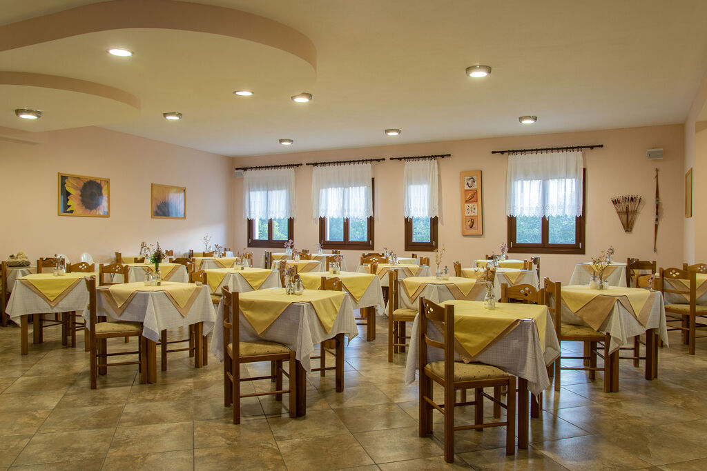Food & Drinks 3, Golden Sun Kokkari, North Aegean