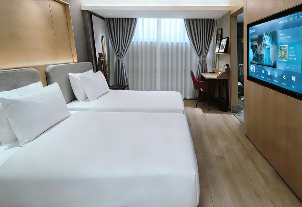 Bedroom 2, Park Inn by Radisson Tianjin Five Old Street Nanjing Road, Tianjin