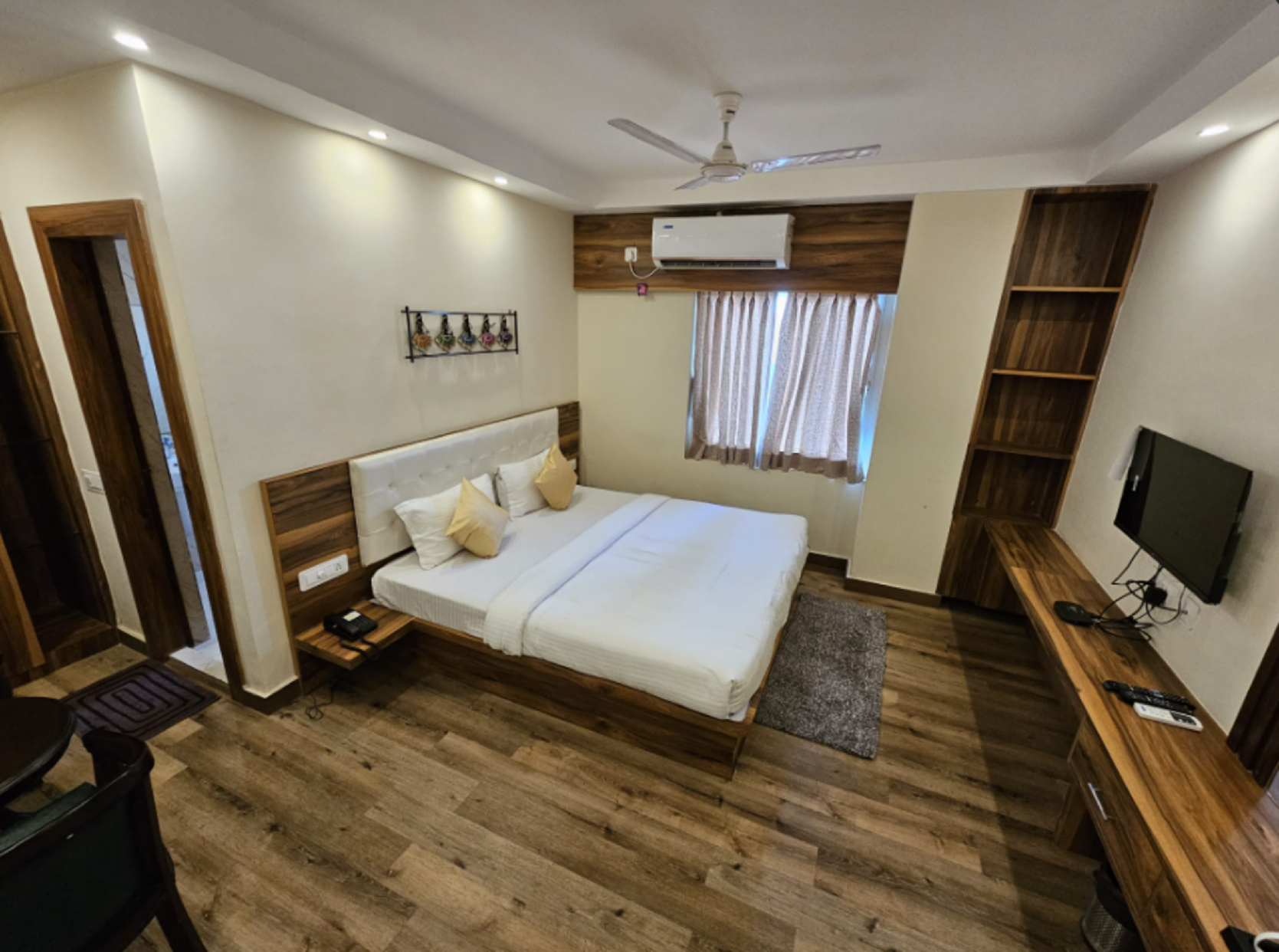 Bedroom 2, Namastey puri, Puri