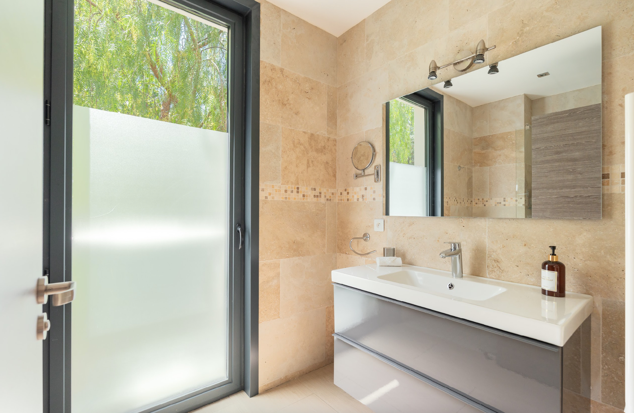 Bathroom, Hotel Particulier Cassis, Bouches-du-Rhône