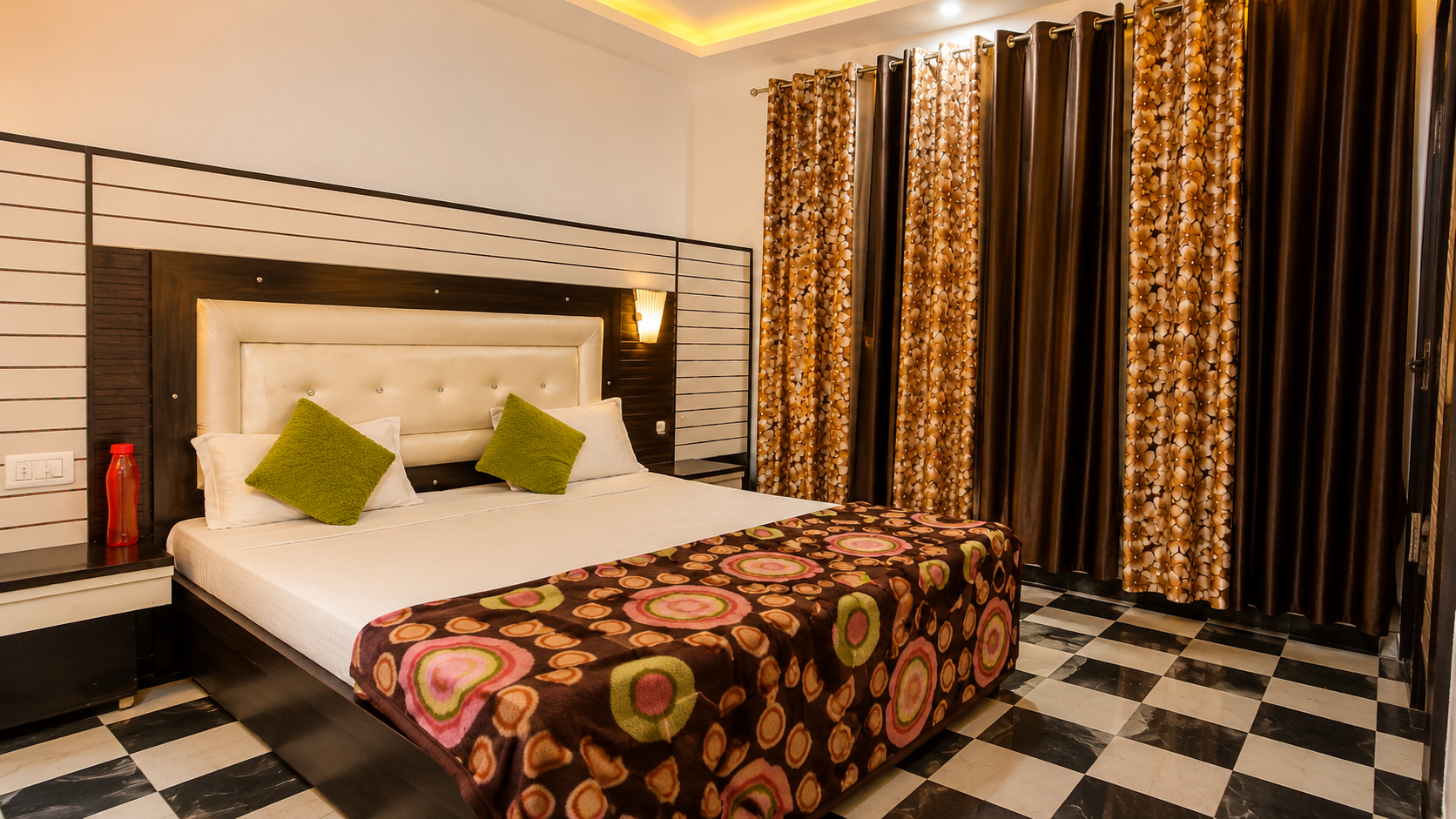 Bedroom 5, Hotel Travel Inn Meerut, Meerut