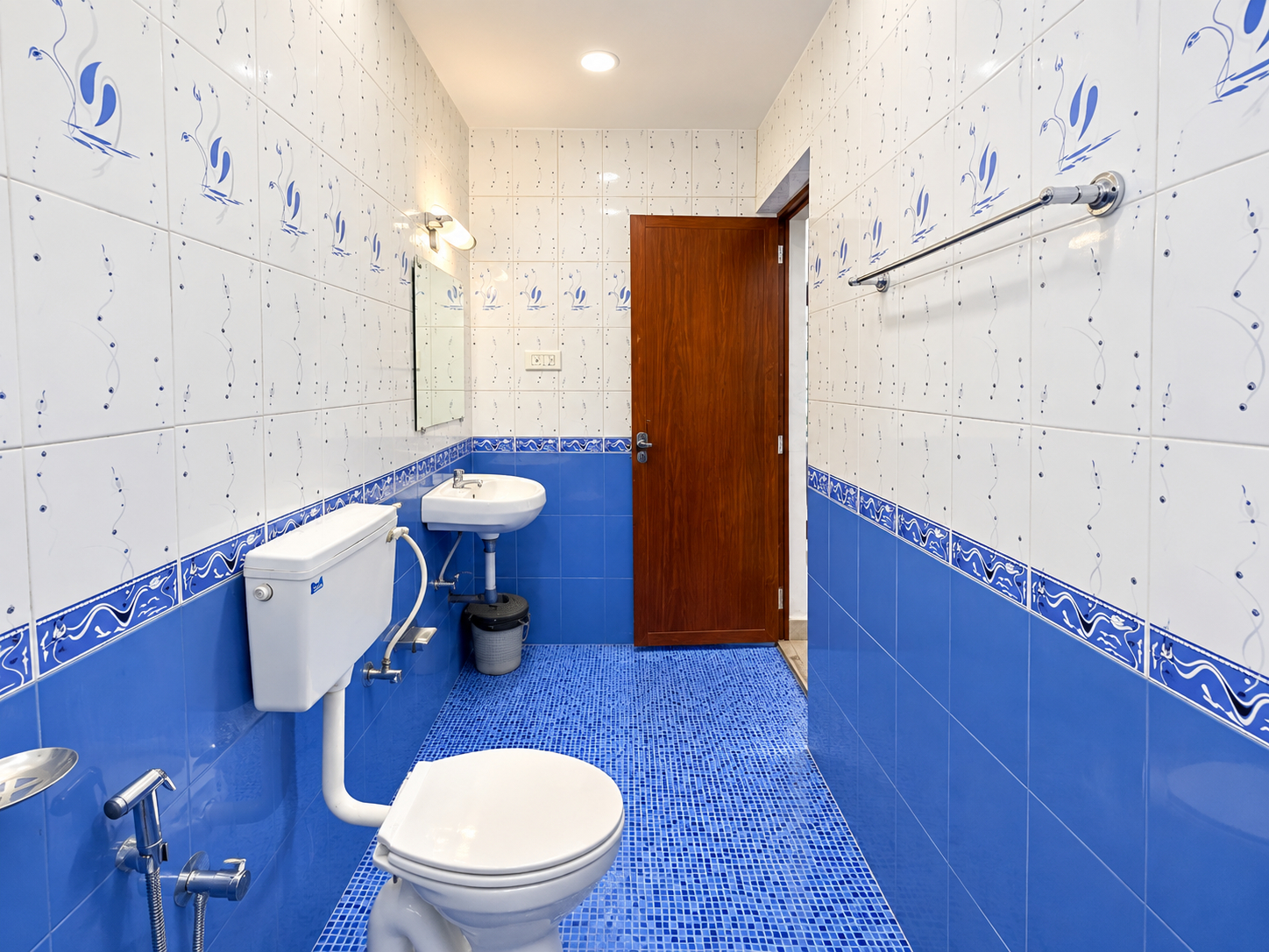 Bathroom, Salotel- near Mae De Deus Church, North Goa