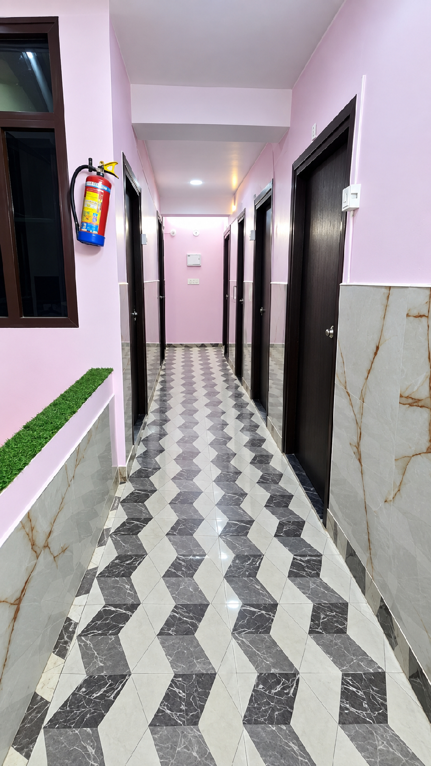 Public Area 2, S TAJ Home Stay Mali tall Nainital, Nainital