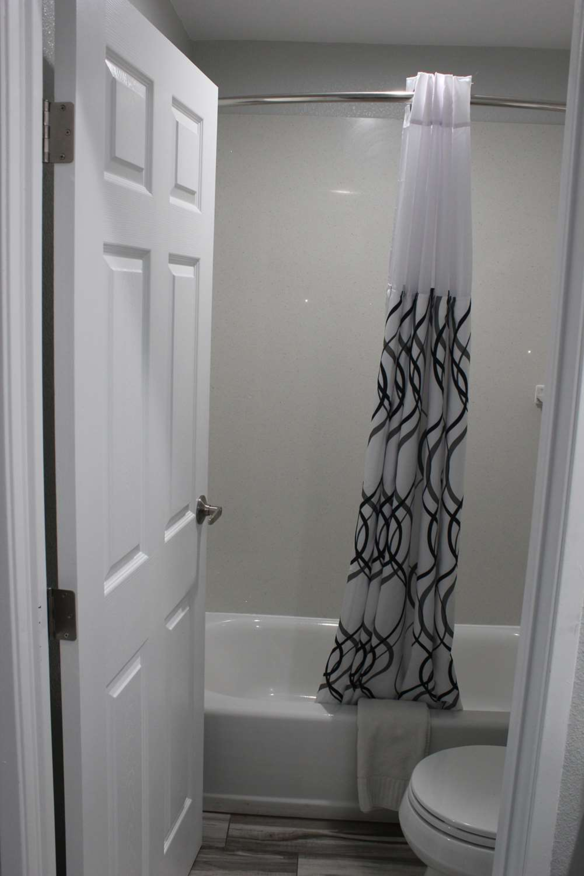 Bathroom 4, SureStay Hotel by Best Western Chowchilla Yosemite, Madera