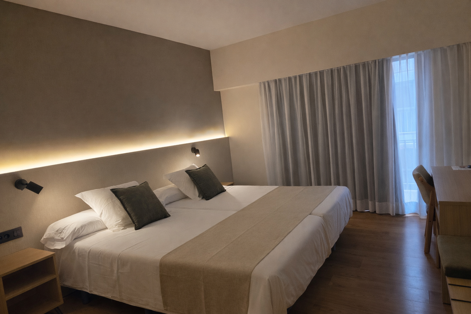 Bedroom 3, Hotel Tanit, Alicante