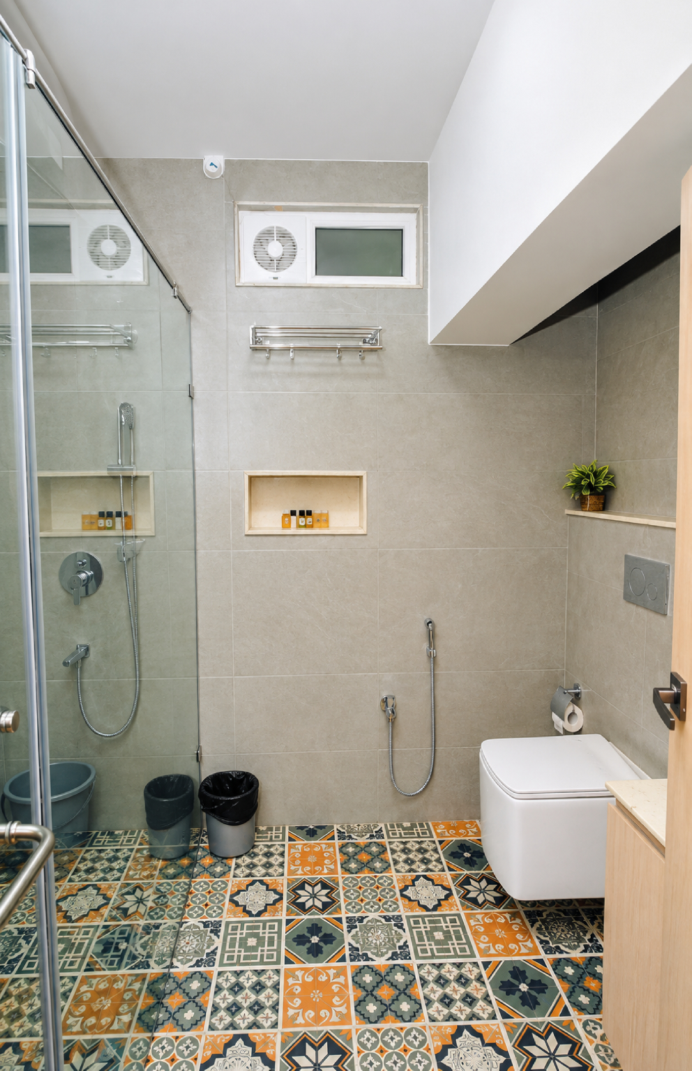 Bathroom 3, Hotel The Castle, Dhanbad