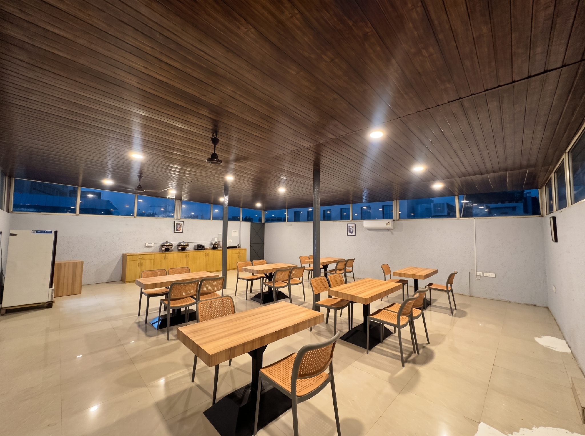 Food & Drinks 5, asar Connaught Place by Orion Hotels, Delhi