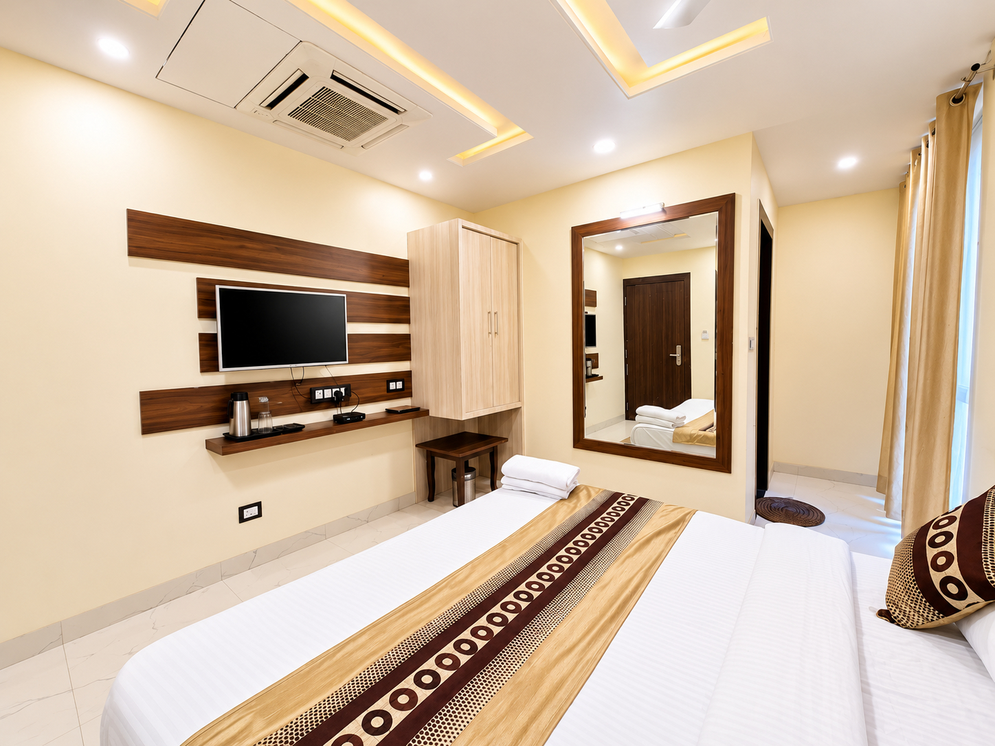 Bedroom 2, Hotel Orchid Inn, Bhopal