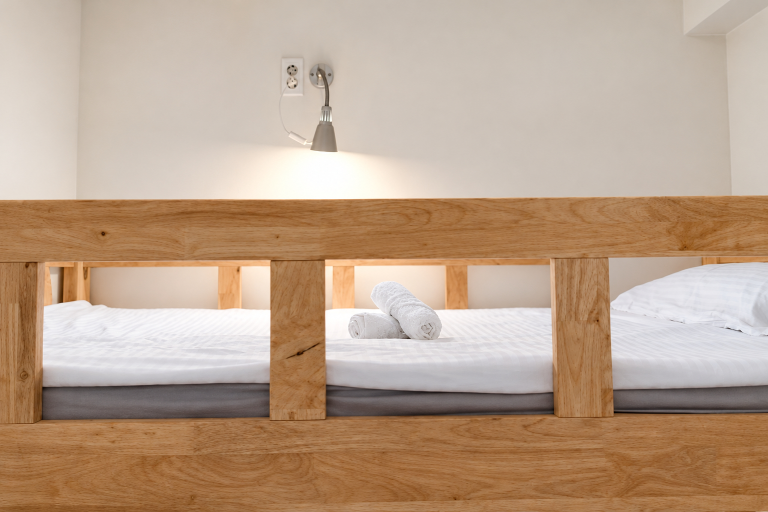 Bedroom 2, Nol House, Jung