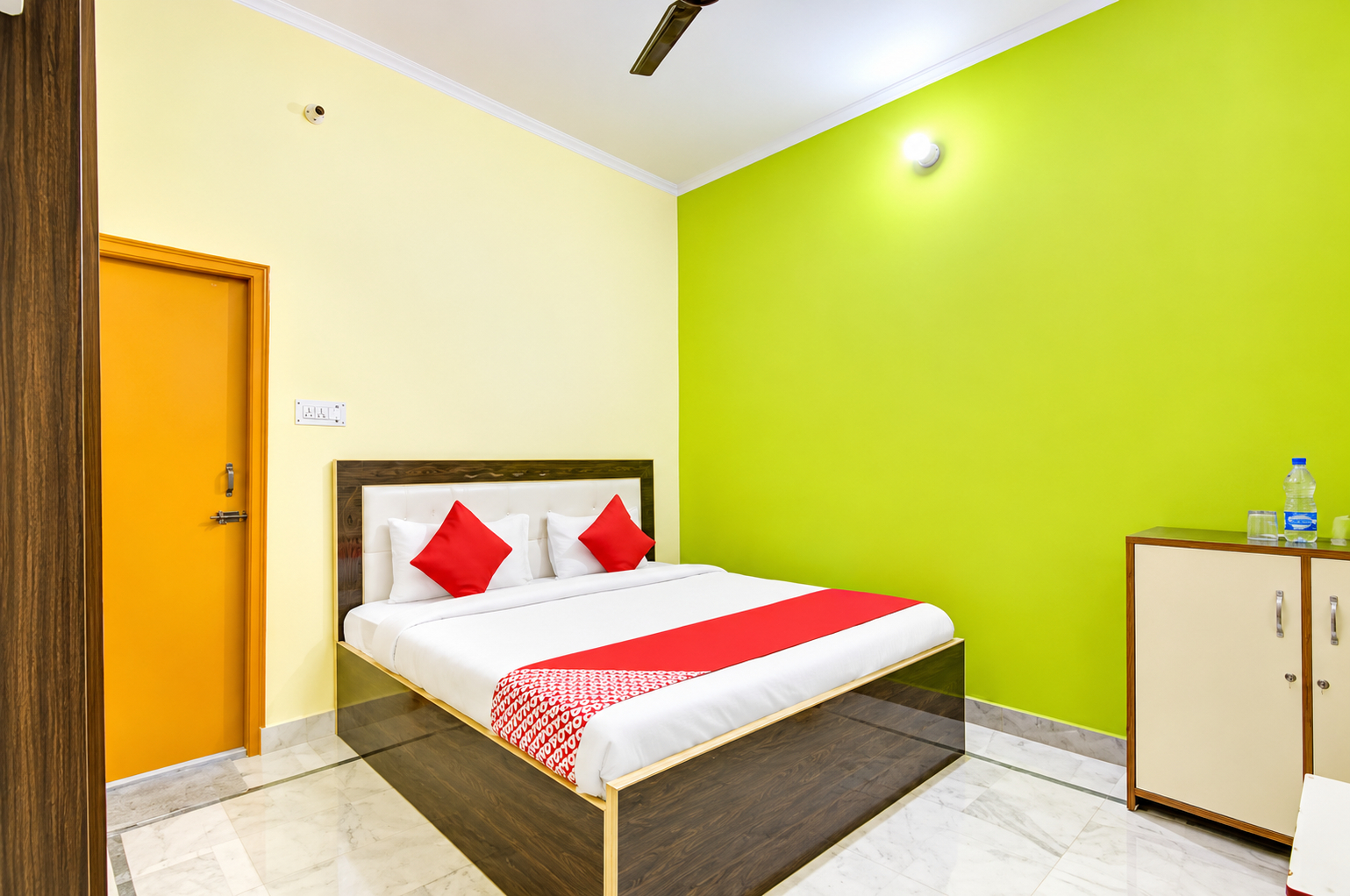 Bedroom 3, Hotel Moonlight Meerut, Meerut