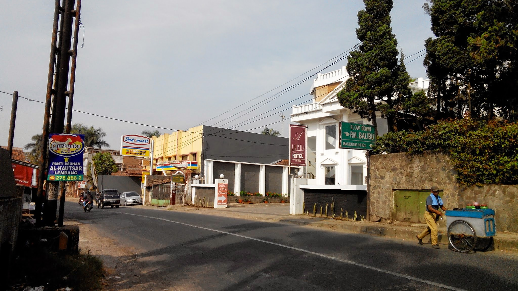 Exterior & Views