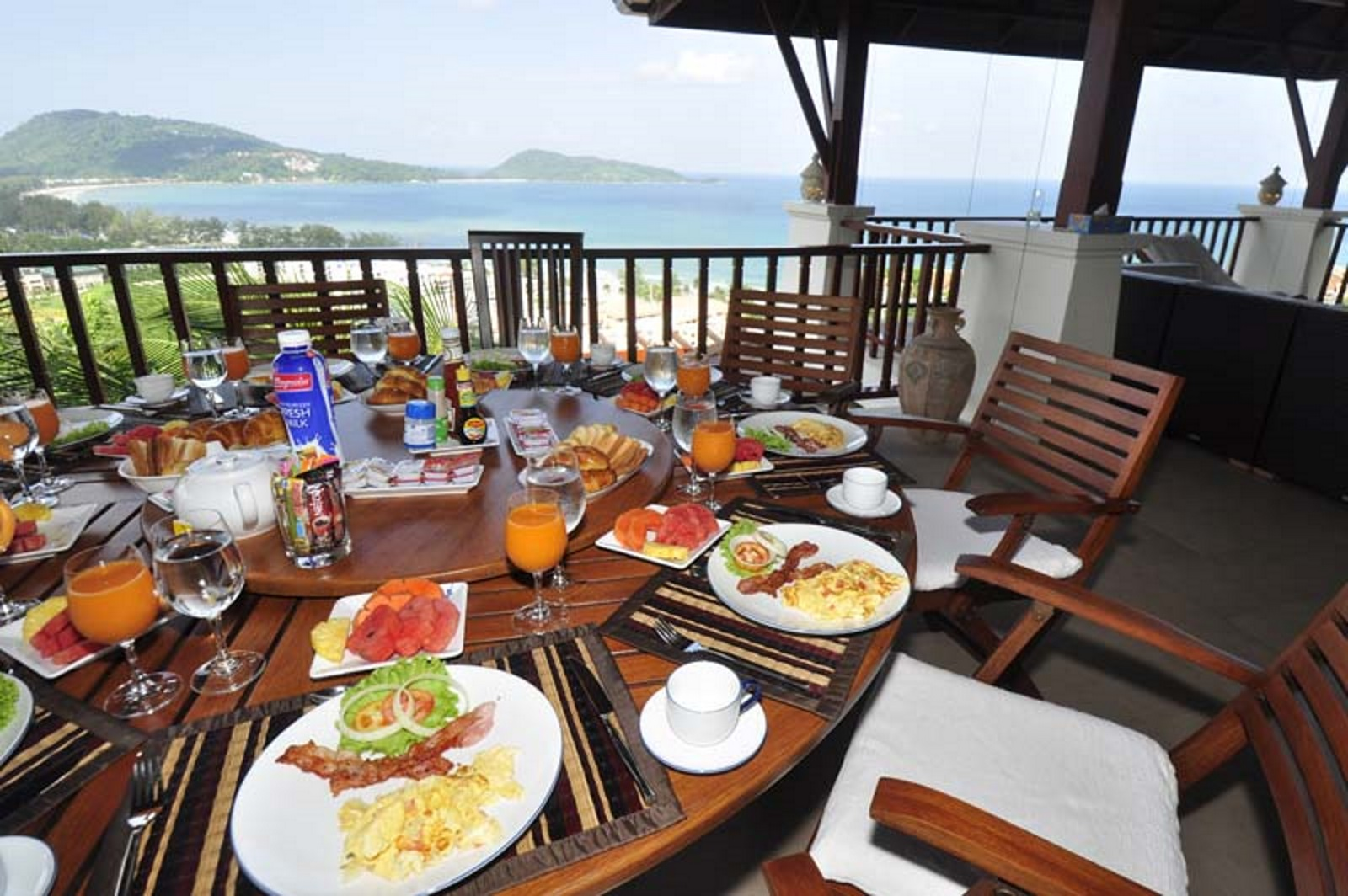 Food & Drinks 4, L'Orchidee B2 by Villacarte, Phuket Island