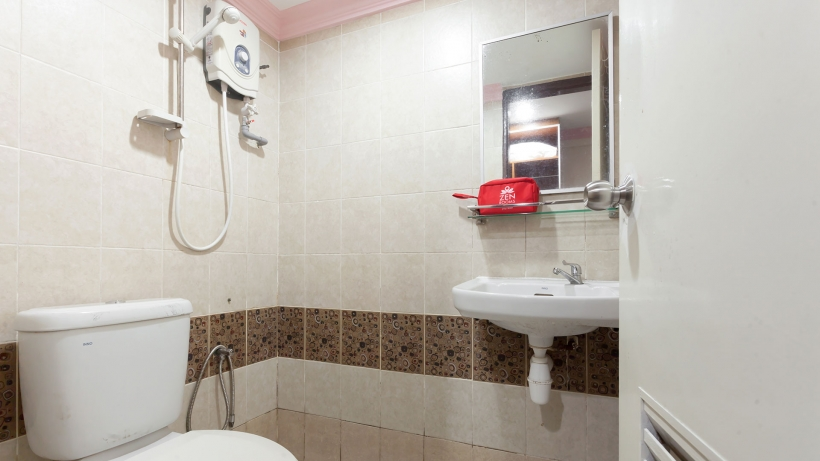 Bathroom, ZEN Rooms Near Jakel Mall, Kuala Lumpur