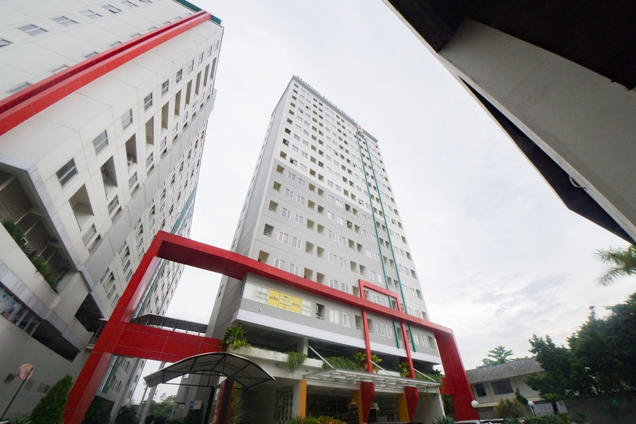 Exterior & Views 2, Strategic Studio Apt @Pavilion Permata By Travelio, Surabaya