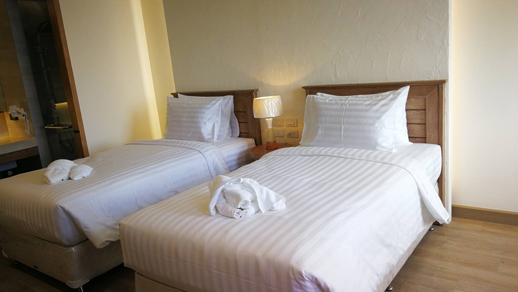 Bedroom 5, Saksiam Lakeside Resort, Sai Noi