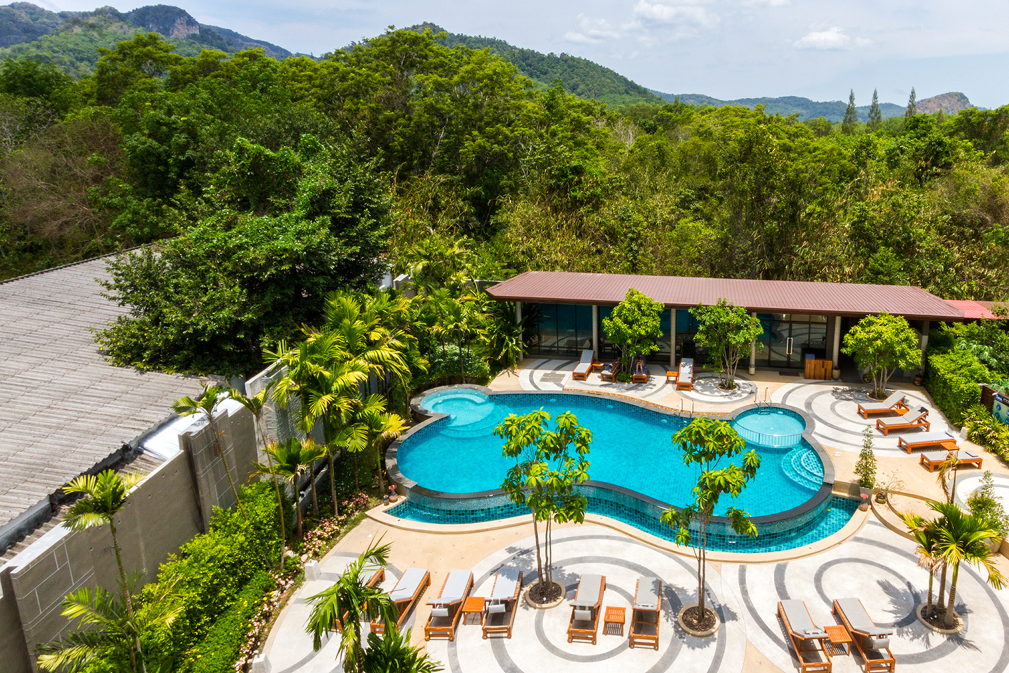 Sport & Beauty 2, The Tama Hotel, Mueang Krabi