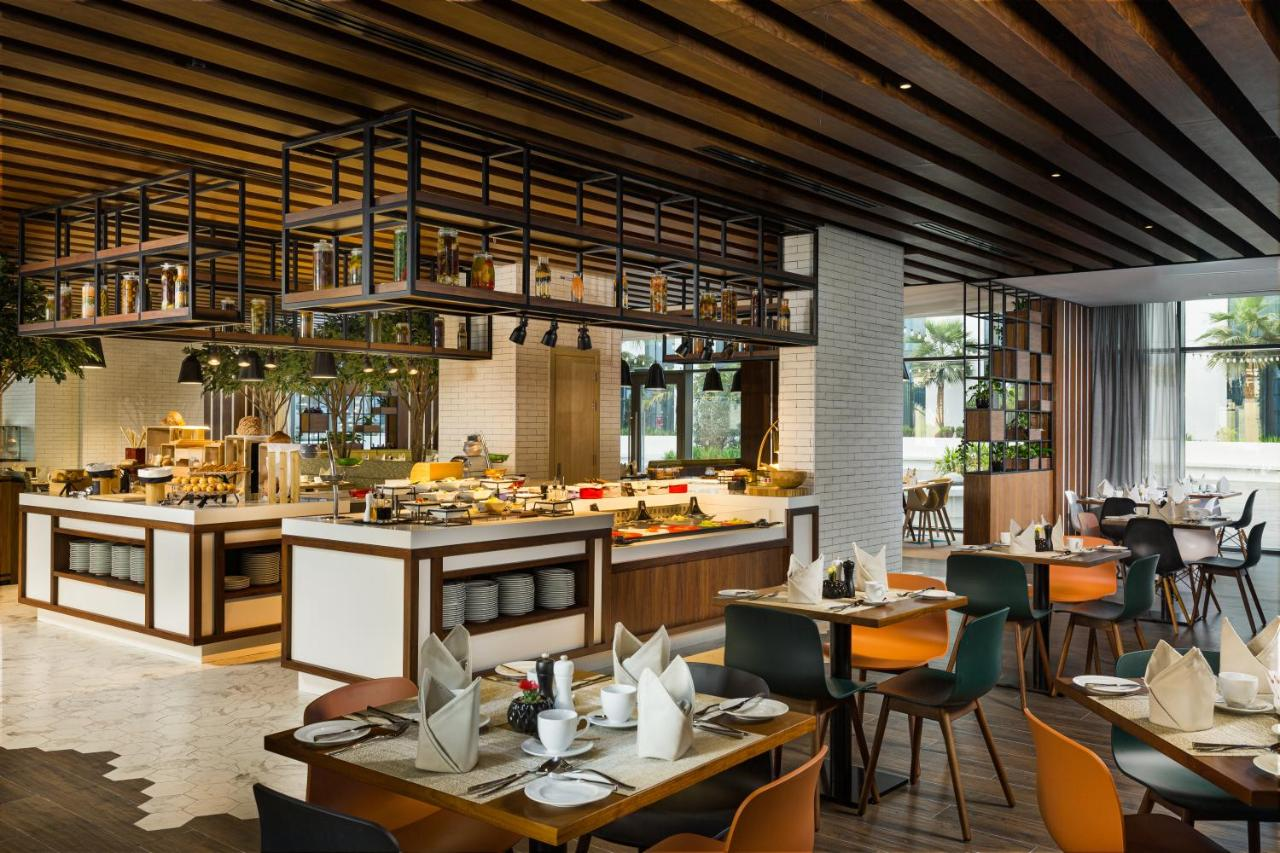 Food & Drinks 4, Millennium AL Barsha, Dubai