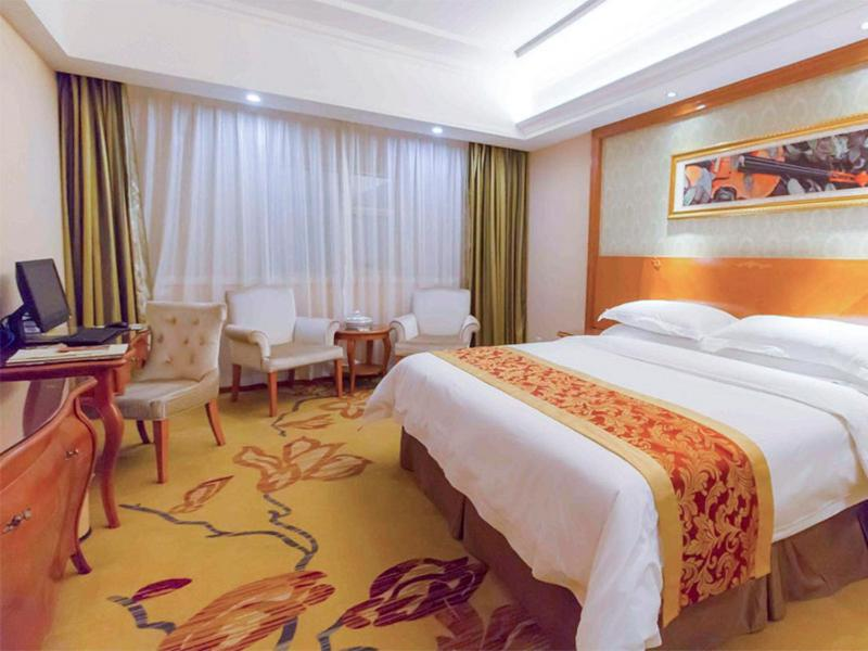 Bedroom 2, Vienna Hotel Chaoyang High-Speed Train Station, Shantou