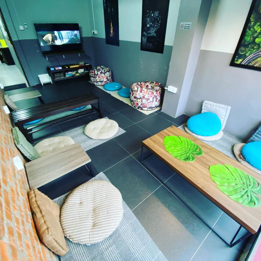 Public Area, BRICKS Backpackers Sleepbox, Cameron Highlands