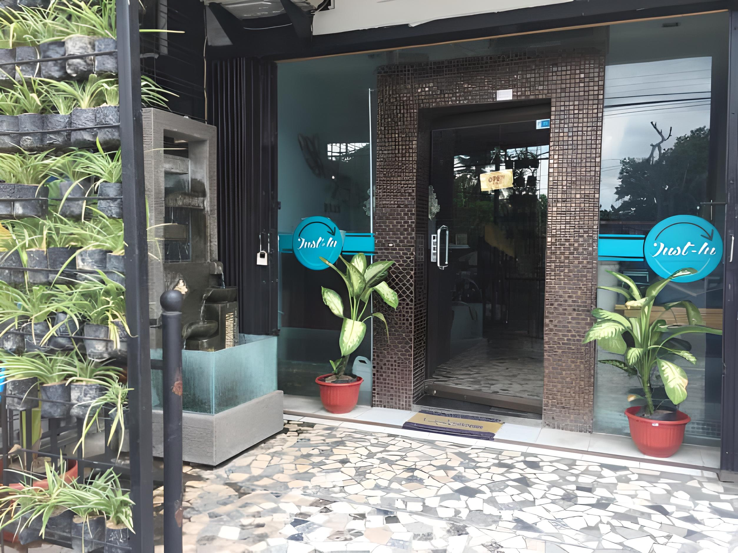 Exterior & Views, Just-In Bed & Breakfast, Lombok