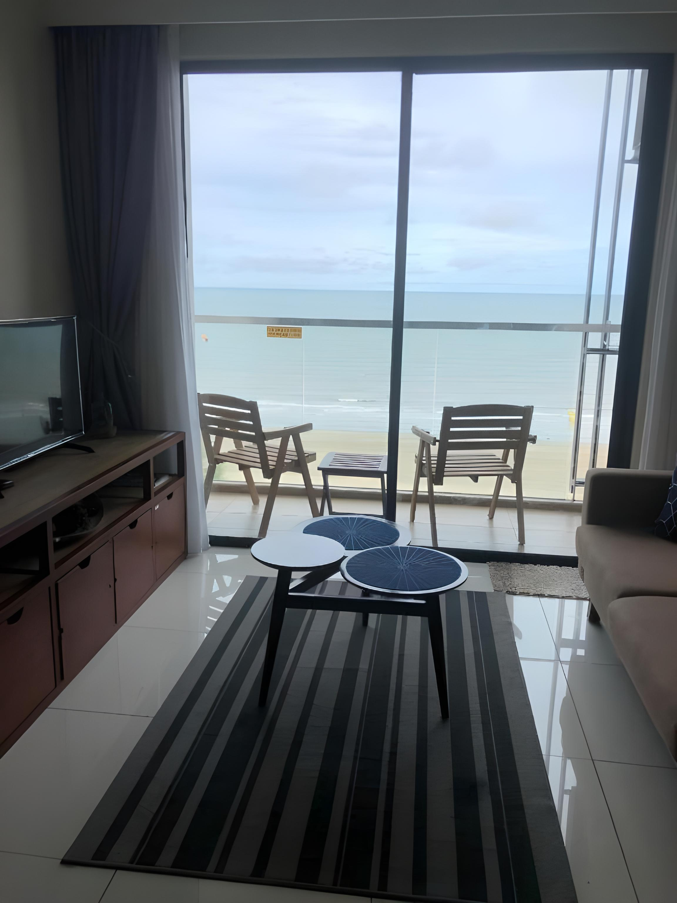 Others 3, Seaview Timurbay Suite - wifi & netflix ready, Kuantan