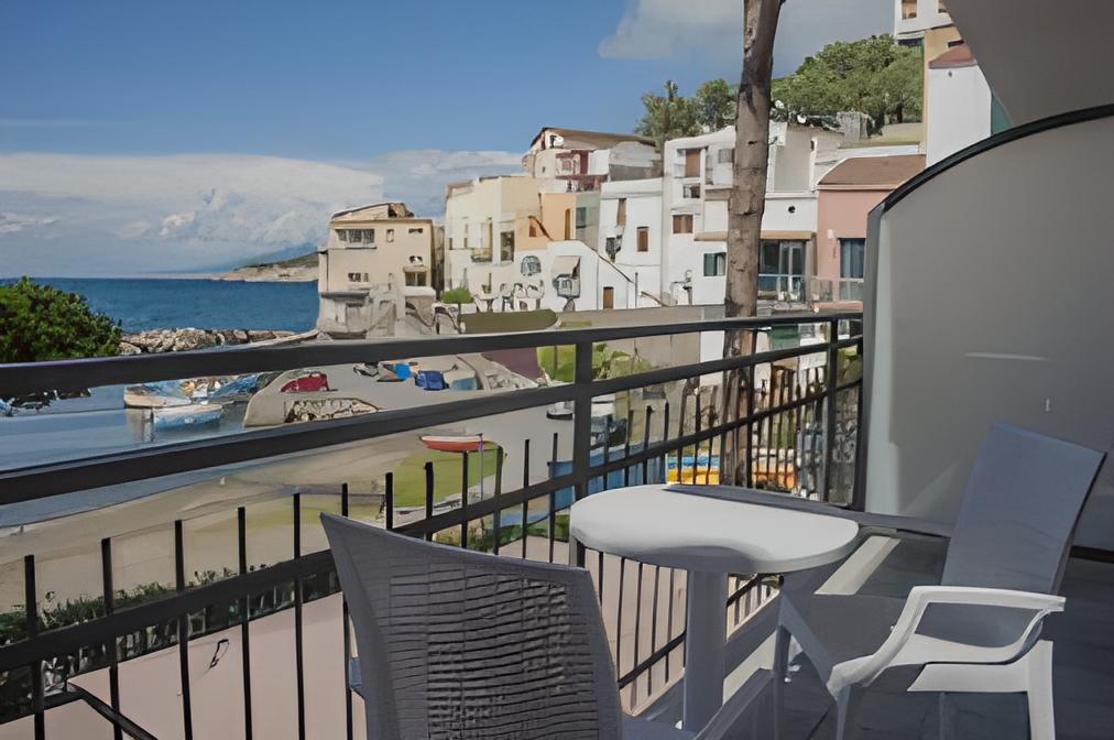 Others 5, Sea Breeze Residence, Napoli