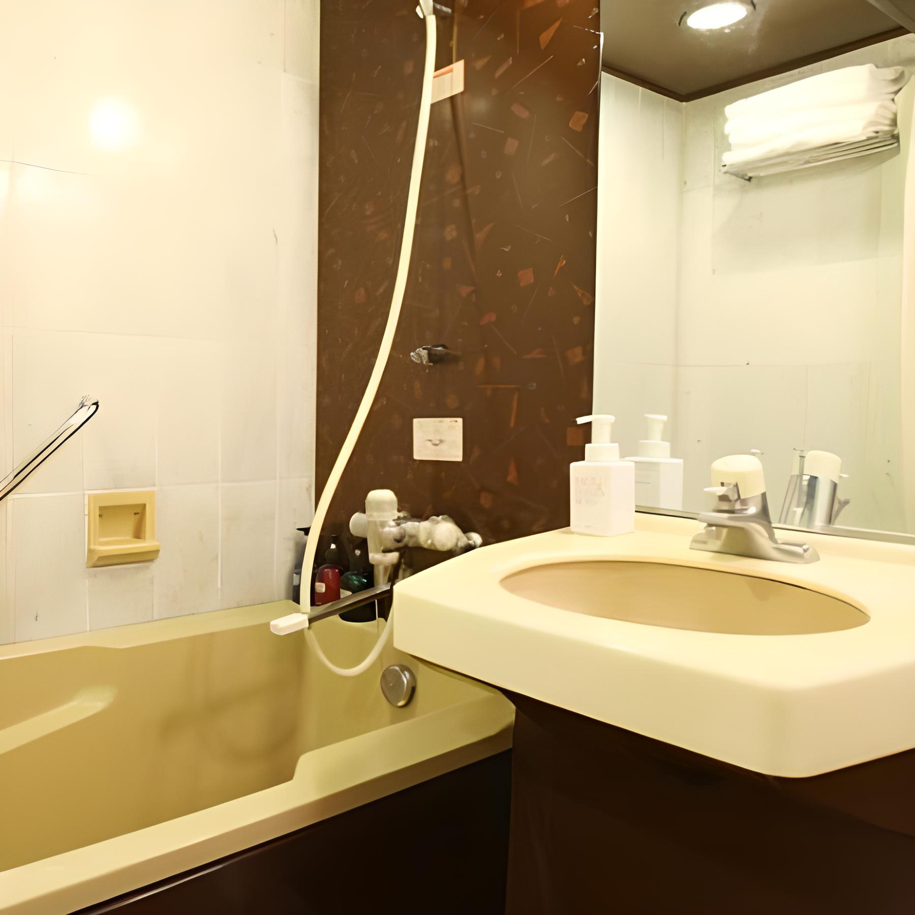 Bathroom, Hotel Miwa Numazu, Numazu